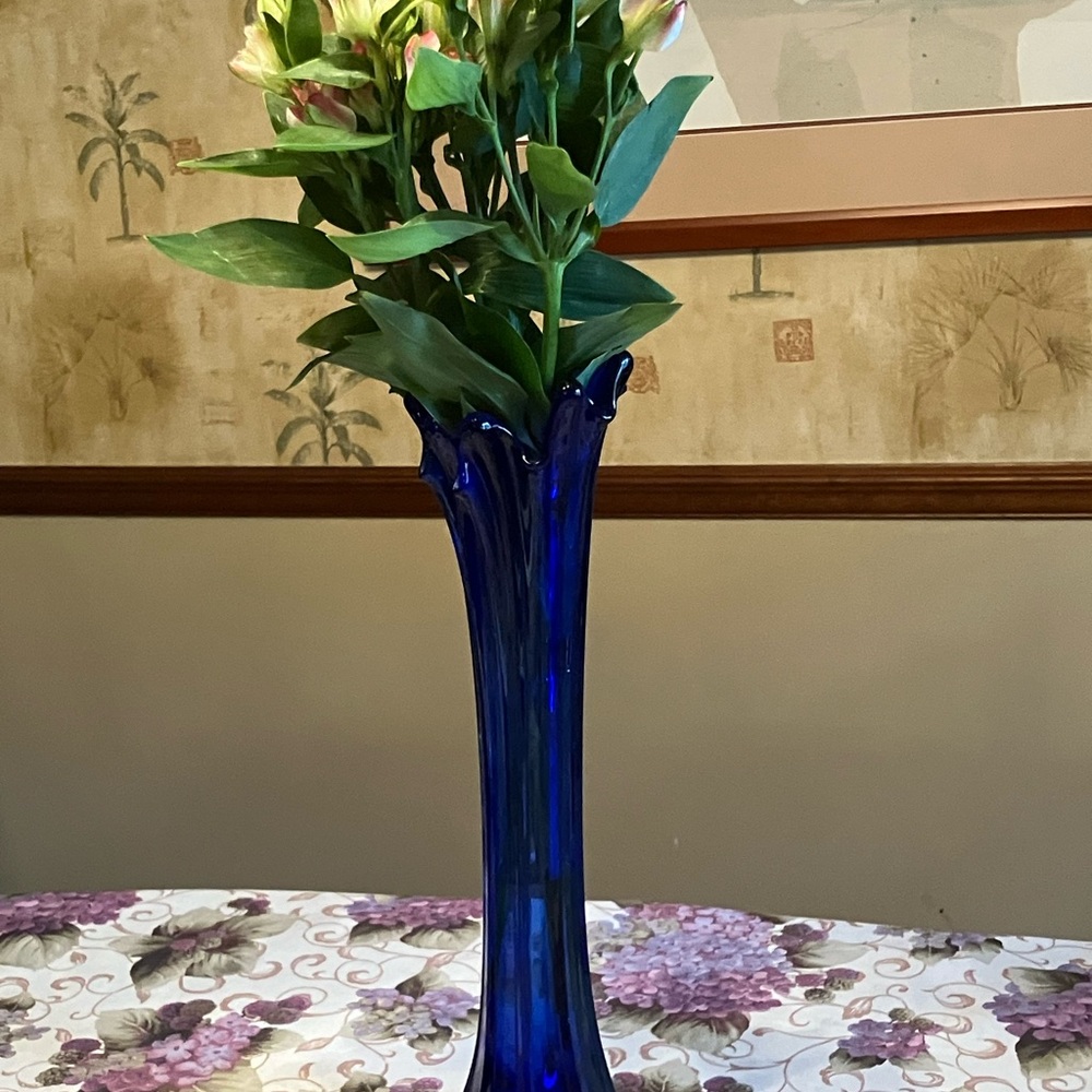 COBALT BLUE VINTAGE MID CENTURY FLUTED VASE